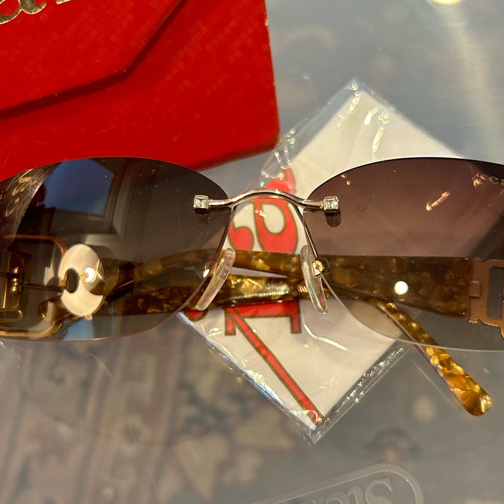 CaviarSunglasses with case